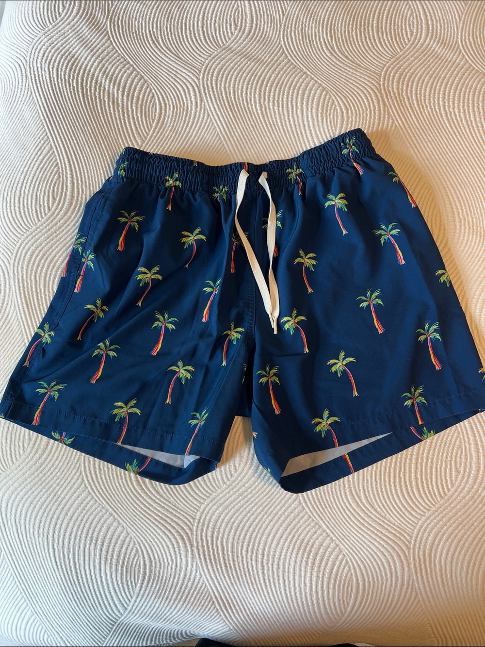chubbies Navy Palm Tree Swim Trunks Mesh Lined